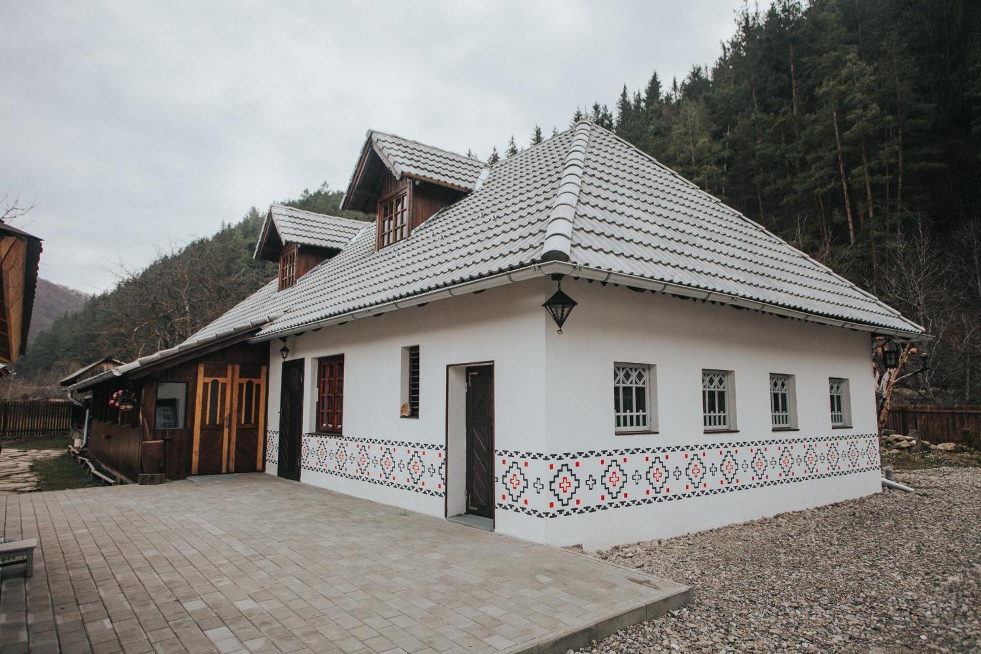 Gospodaria Lui Nea Ion Vama Buzaului Exterior photo
